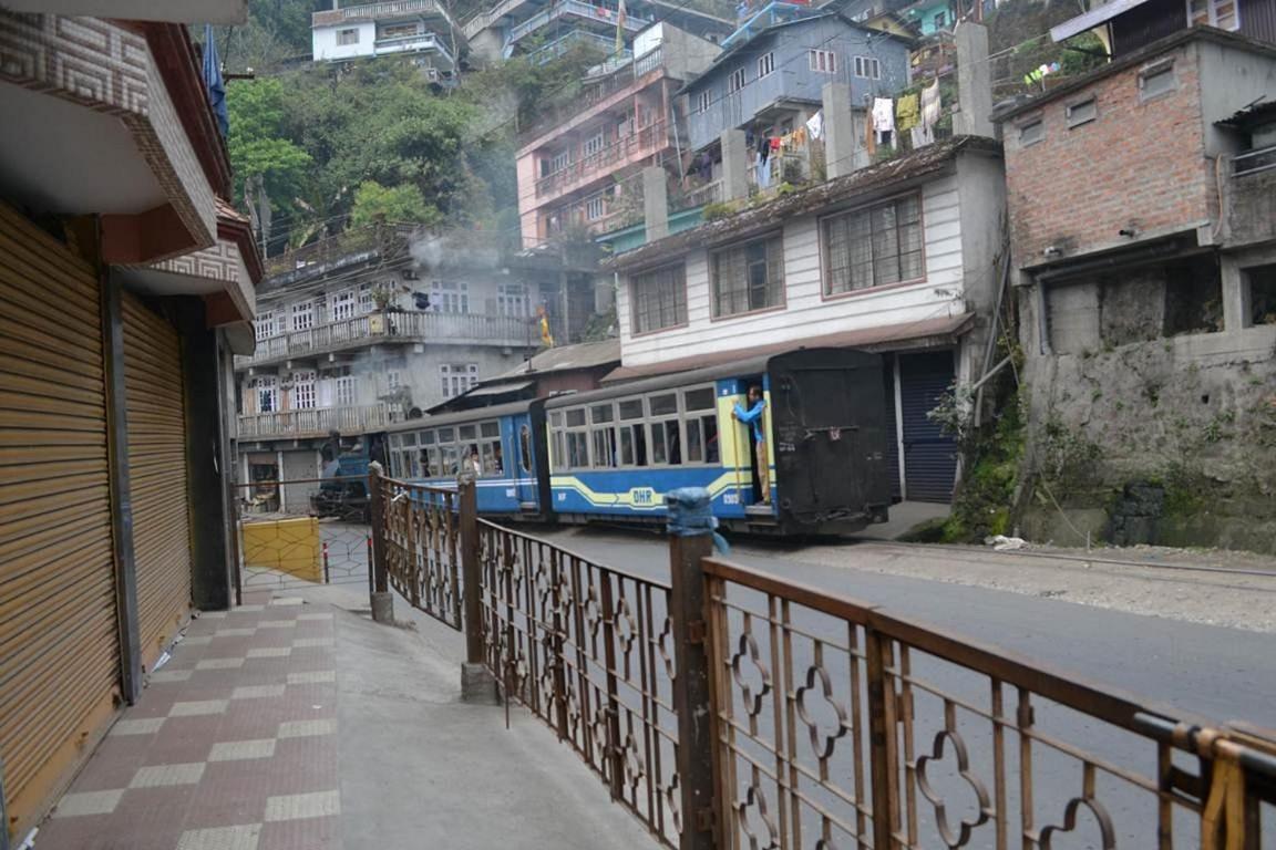 Jaswin Shanti Priya Darjeeling  Exterior photo